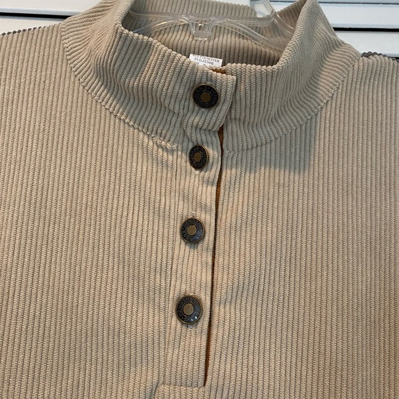 HENGSHENG JEANS Sweatshirt / Shirt w/ 4-Button Placket. Patch Pocket at Elbows. - Picture 5 of 8